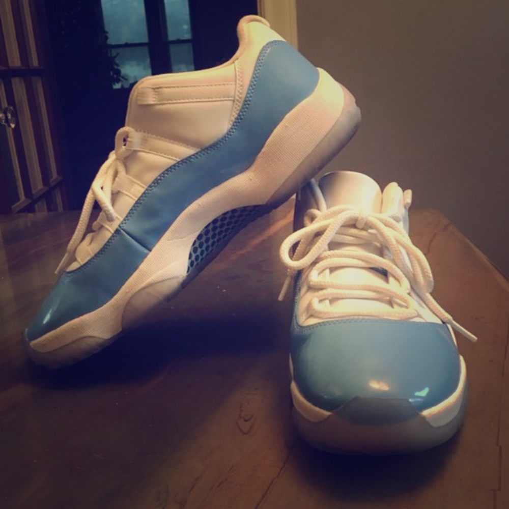 Jordan powder blue 11s